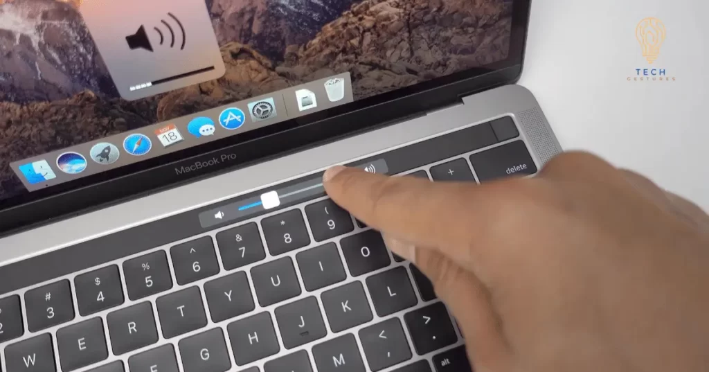 macbook pro touch bar flickering